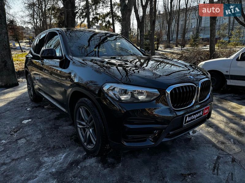 Внедорожник / Кроссовер BMW X3 2018 в Киеве