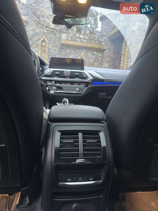 Внедорожник / Кроссовер BMW X3 2018 в Каменском