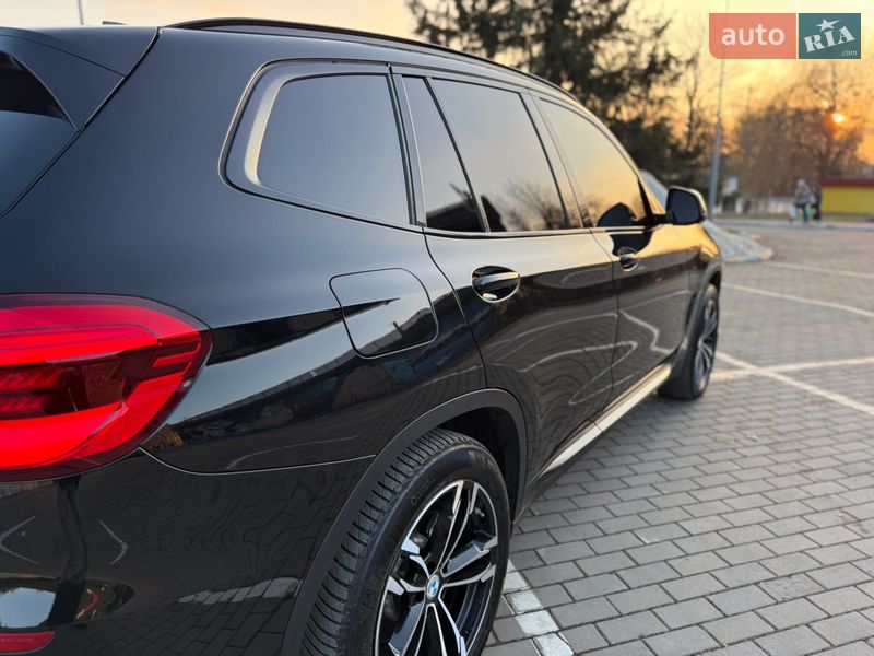 Внедорожник / Кроссовер BMW X3 2019 в Луцке
