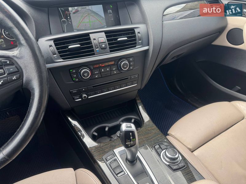 Внедорожник / Кроссовер BMW X3 2013 в Киеве