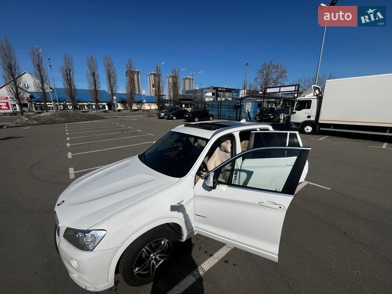Внедорожник / Кроссовер BMW X3 2011 в Киеве
