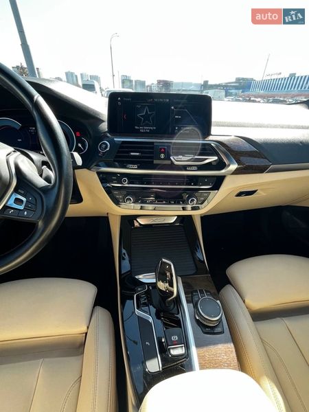Внедорожник / Кроссовер BMW X3 2019 в Киеве