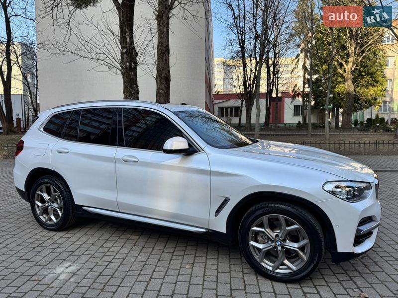 Внедорожник / Кроссовер BMW X3 2021 в Львове