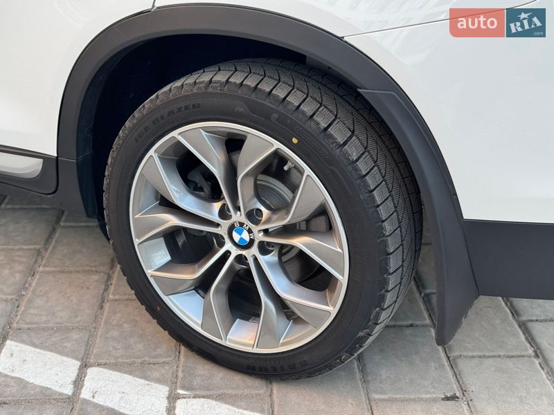 Внедорожник / Кроссовер BMW X3 2015 в Ровно