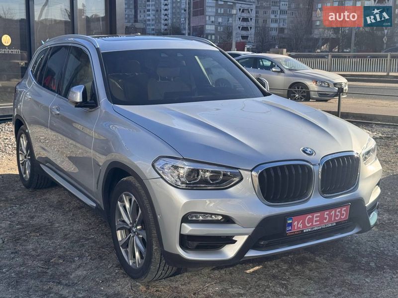 Внедорожник / Кроссовер BMW X3 2018 в Киеве