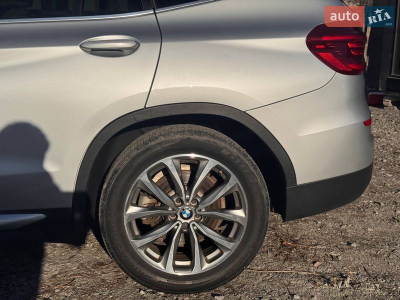 Внедорожник / Кроссовер BMW X3 2018 в Киеве