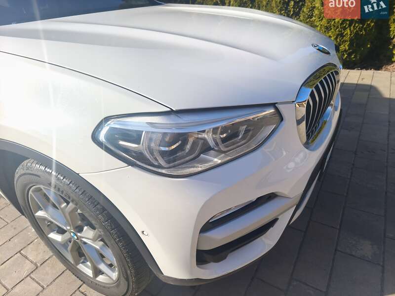 Внедорожник / Кроссовер BMW X3 2018 в Киеве