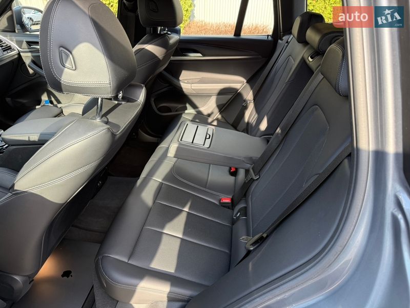 Внедорожник / Кроссовер BMW X3 2022 в Киеве