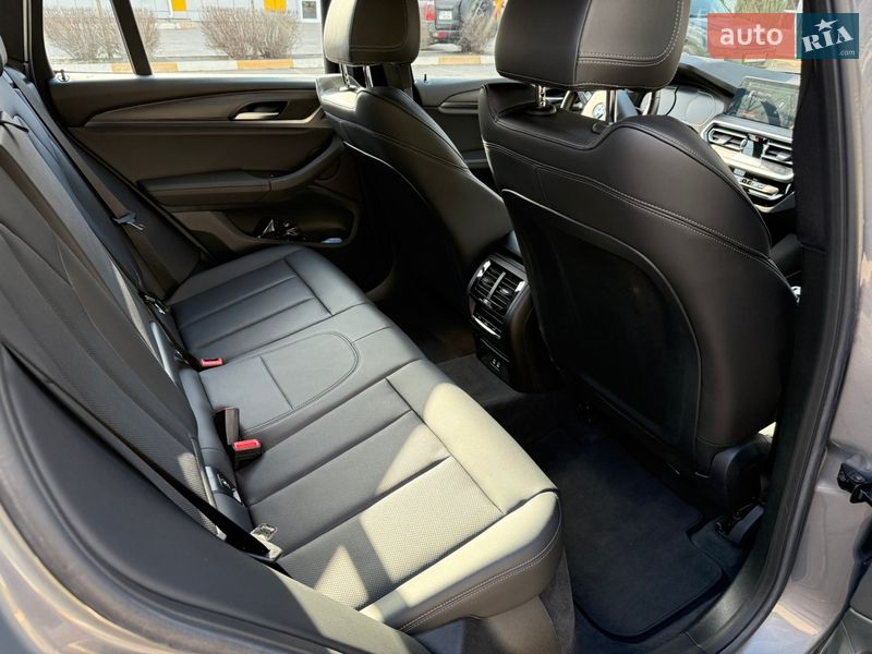 Внедорожник / Кроссовер BMW X3 2022 в Киеве
