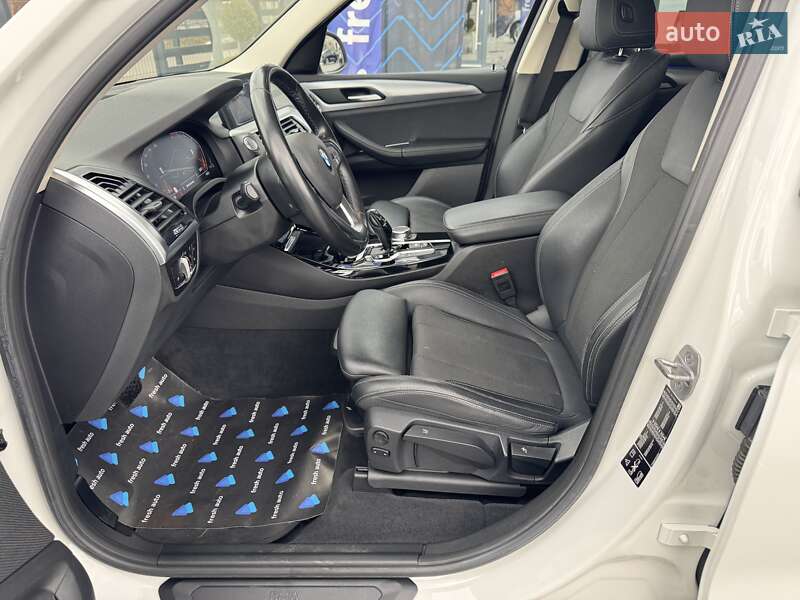 Позашляховик / Кросовер BMW X3 2021 в Рівному