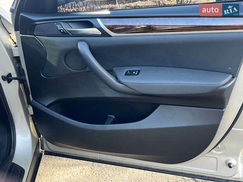 Внедорожник / Кроссовер BMW X3 2014 в Киеве