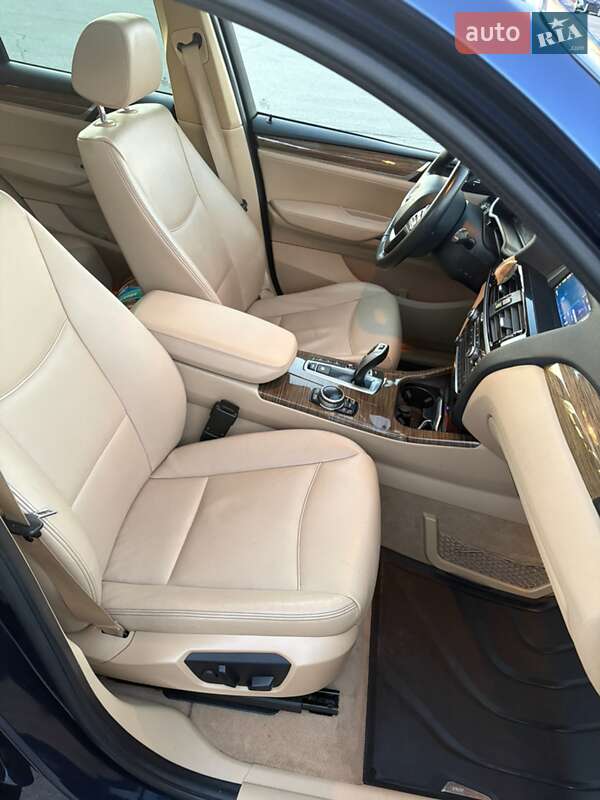 Внедорожник / Кроссовер BMW X3 2014 в Киеве