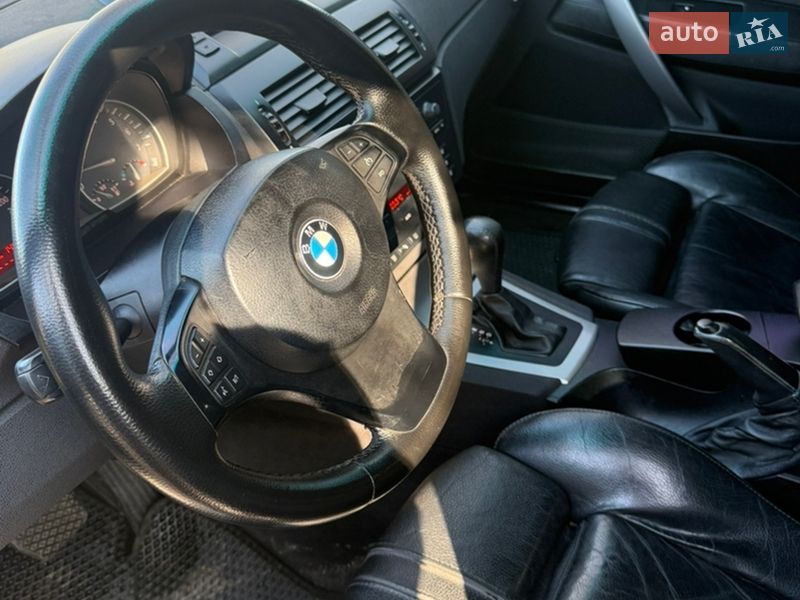 Внедорожник / Кроссовер BMW X3 2004 в Богодухове