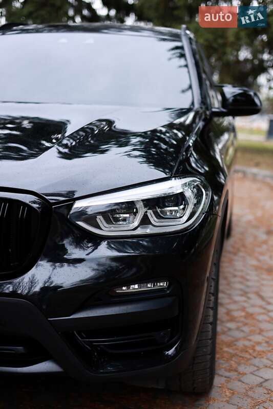 Внедорожник / Кроссовер BMW X3 2019 в Киеве
