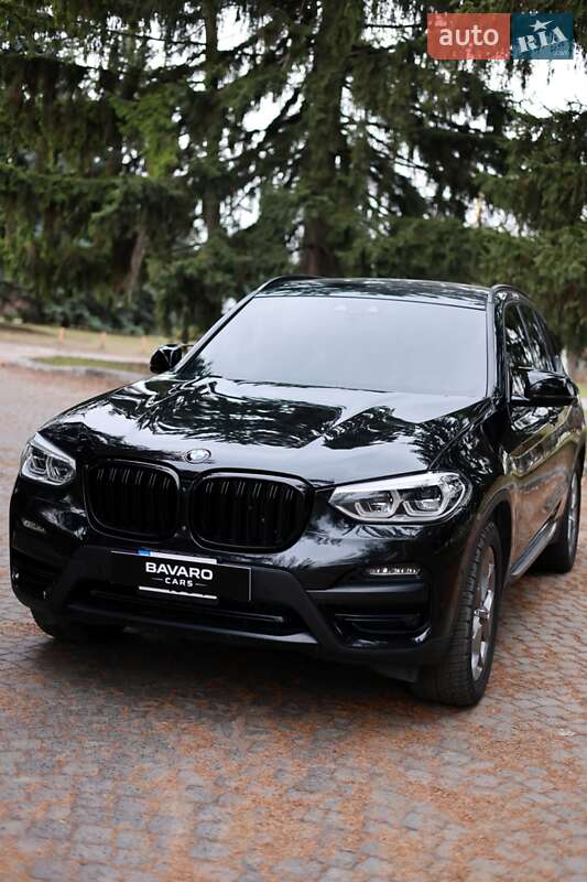 Внедорожник / Кроссовер BMW X3 2019 в Киеве