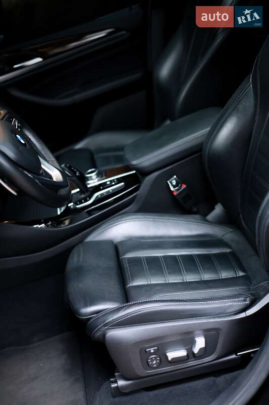 Внедорожник / Кроссовер BMW X3 2019 в Киеве