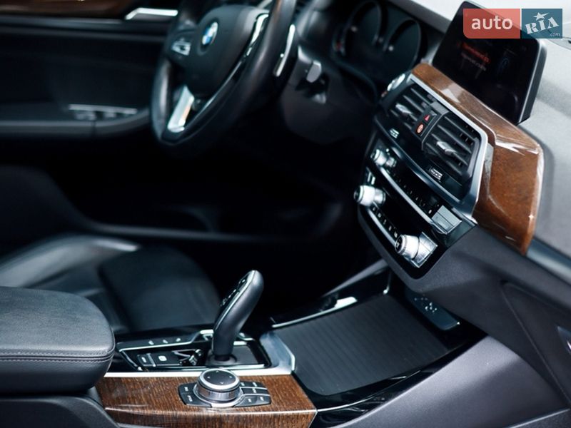 Внедорожник / Кроссовер BMW X3 2019 в Киеве