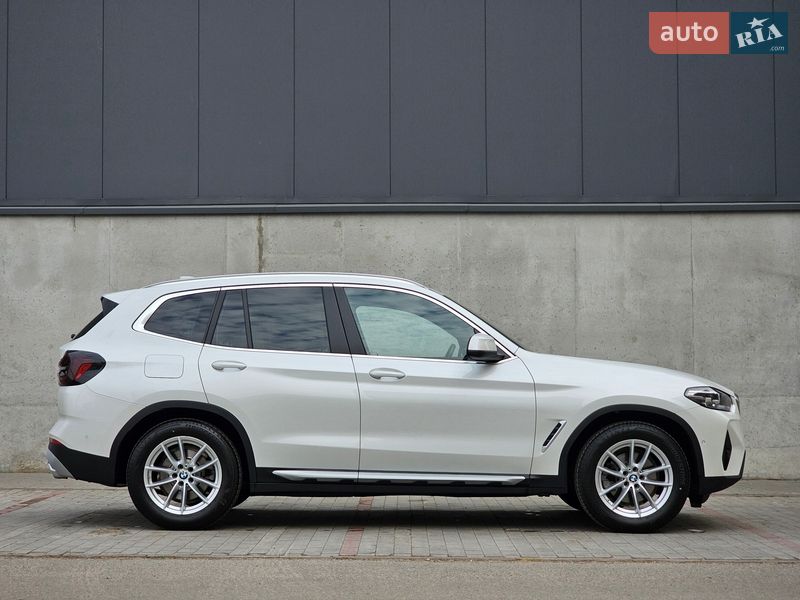 Внедорожник / Кроссовер BMW X3 2022 в Киеве