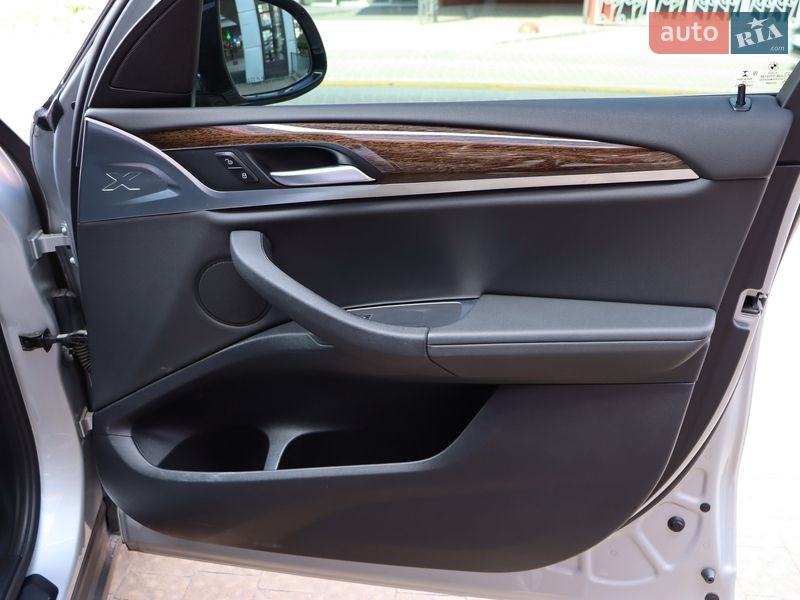Внедорожник / Кроссовер BMW X3 2019 в Львове