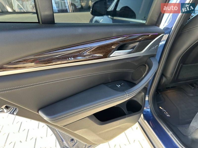 Внедорожник / Кроссовер BMW X3 2019 в Сарнах