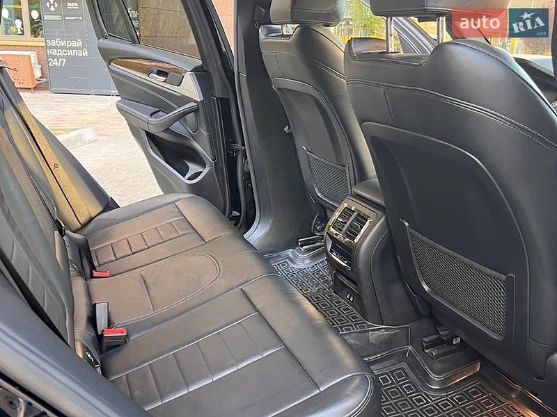 Внедорожник / Кроссовер BMW X3 2020 в Одессе