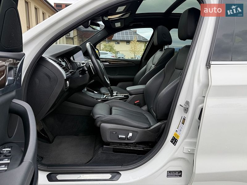 Внедорожник / Кроссовер BMW X3 2018 в Львове