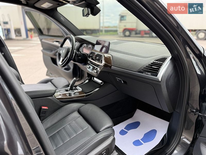 Внедорожник / Кроссовер BMW X3 2018 в Днепре