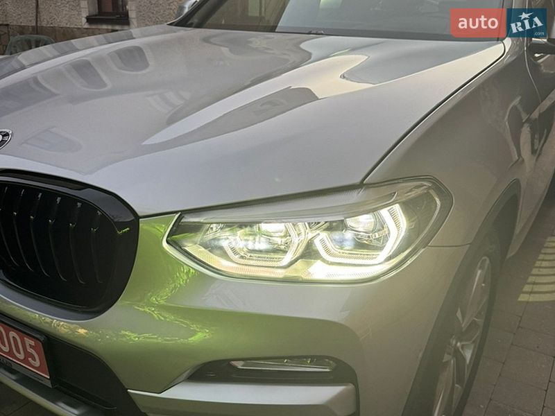 Внедорожник / Кроссовер BMW X3 2019 в Львове