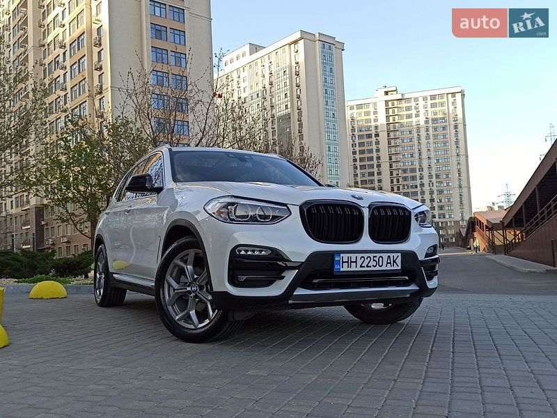 Внедорожник / Кроссовер BMW X3 2021 в Одессе