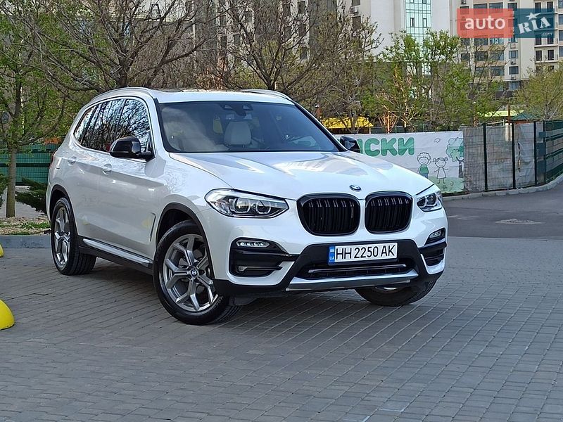 Внедорожник / Кроссовер BMW X3 2021 в Одессе