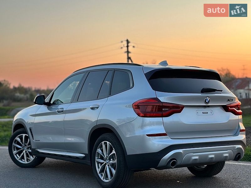 Внедорожник / Кроссовер BMW X3 2018 в Ромнах