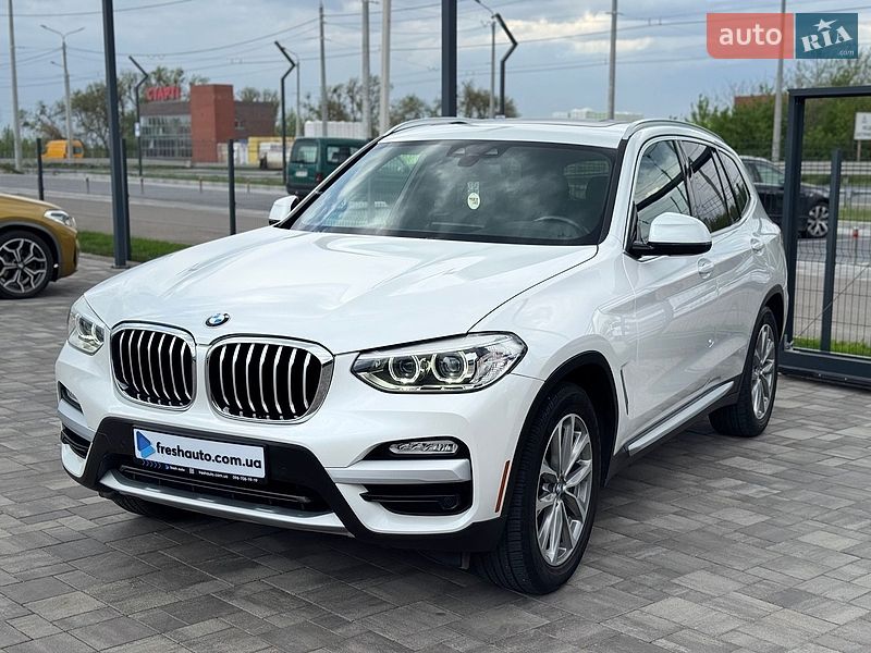 Внедорожник / Кроссовер BMW X3 2018 в Ровно