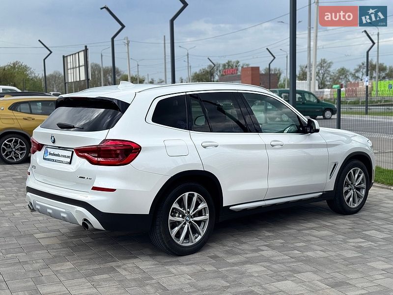 Внедорожник / Кроссовер BMW X3 2018 в Ровно