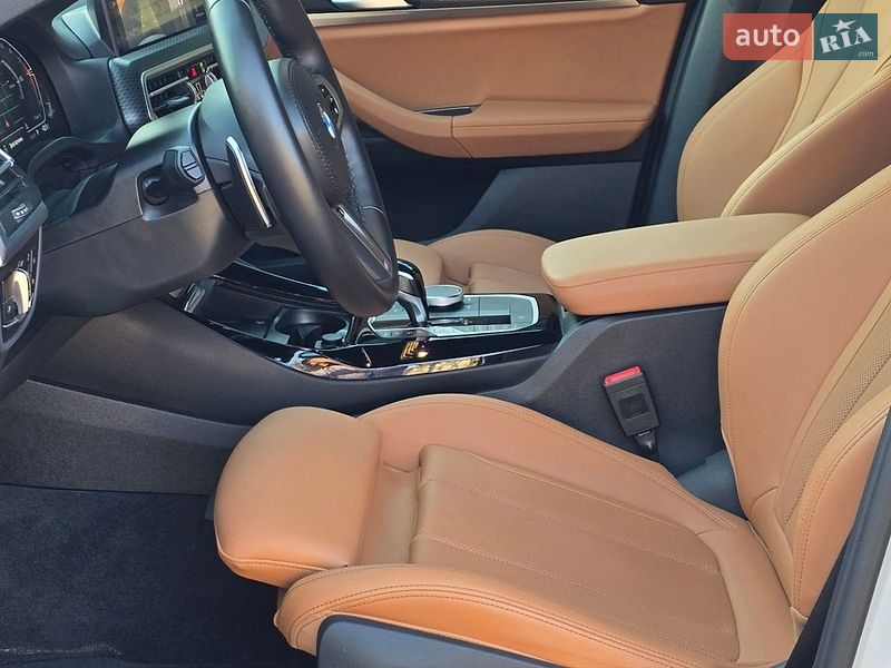 Внедорожник / Кроссовер BMW X3 2024 в Киеве