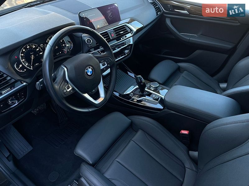 Внедорожник / Кроссовер BMW X3 2018 в Каменском