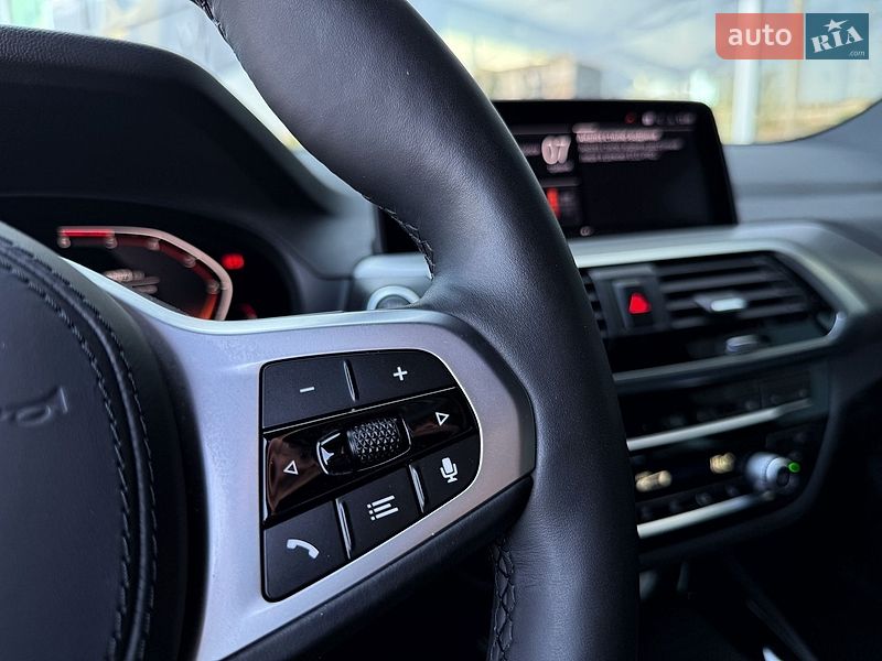 Внедорожник / Кроссовер BMW X3 2020 в Киеве
