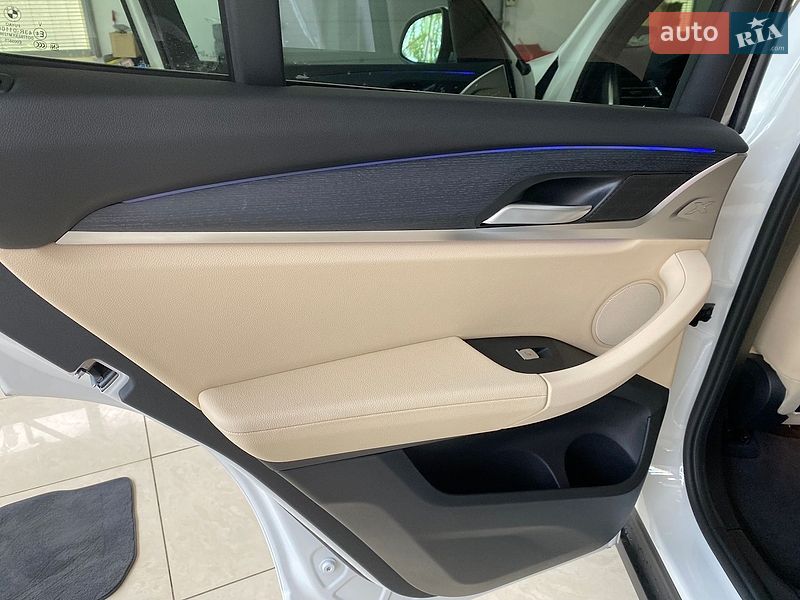 Внедорожник / Кроссовер BMW X3 2024 в Одессе