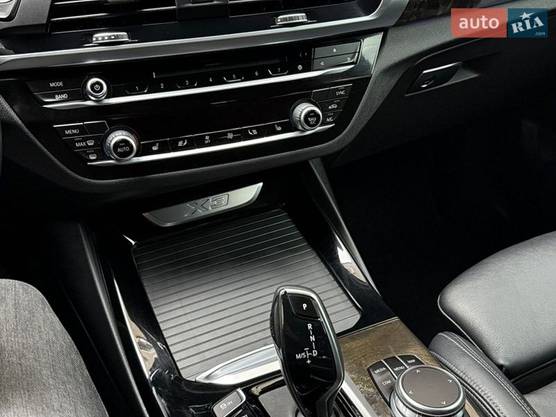 Внедорожник / Кроссовер BMW X3 2019 в Львове