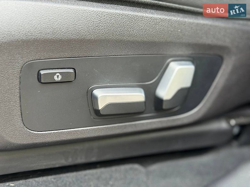 Внедорожник / Кроссовер BMW X3 2020 в Киеве