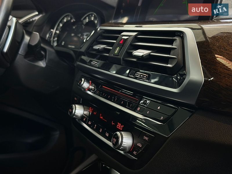 Внедорожник / Кроссовер BMW X3 2019 в Ровно