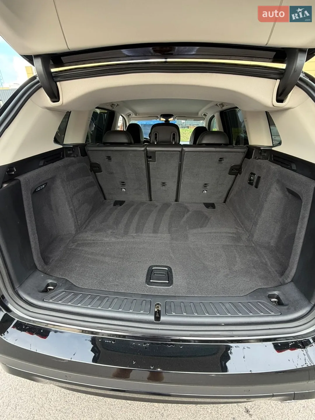 BMW X3 2019 VIN WBATR51070LF97628 фото оголошення 15 з 26
