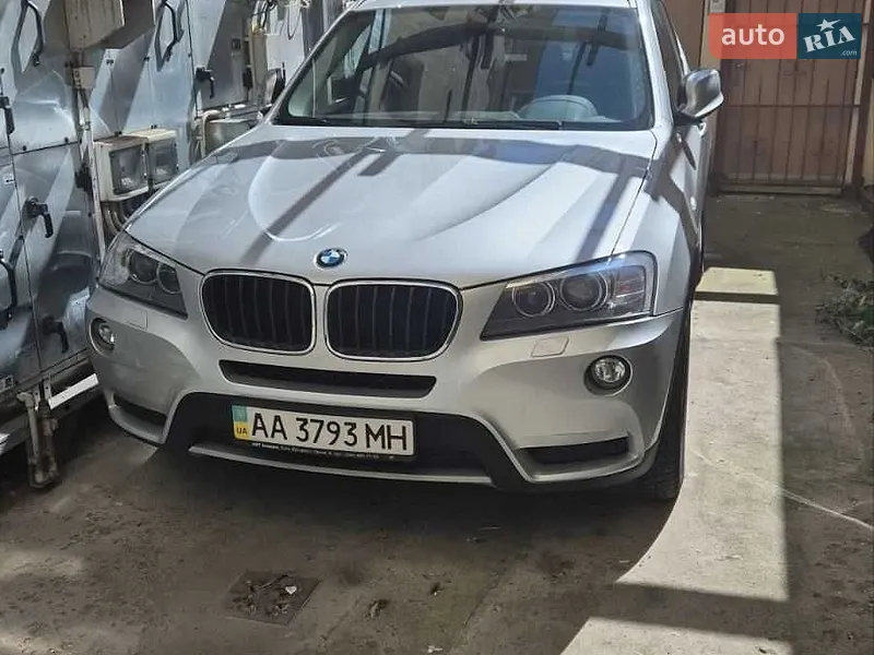 BMW X3 2011