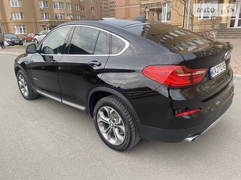 Позашляховик / Кросовер BMW X4 2016 в 