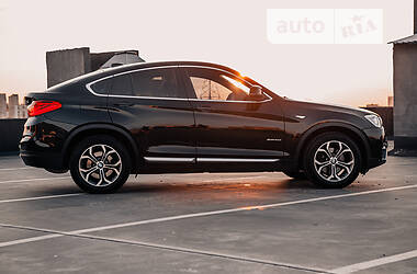 Внедорожник / Кроссовер BMW X4 2016 в 