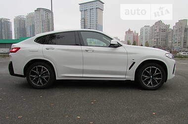 Внедорожник / Кроссовер BMW X4 2021 в Киеве