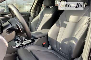 Позашляховик / Кросовер BMW X4 2021 в 