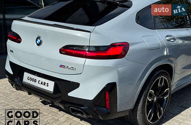 Позашляховик / Кросовер BMW X4 2022 в 
