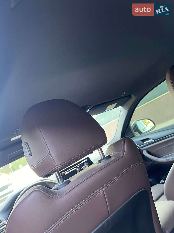 Внедорожник / Кроссовер BMW X4 2022 в Киеве