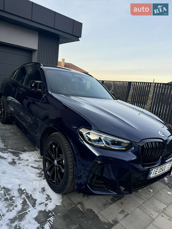 Позашляховик / Кросовер BMW X4 2022 в Чернівцях