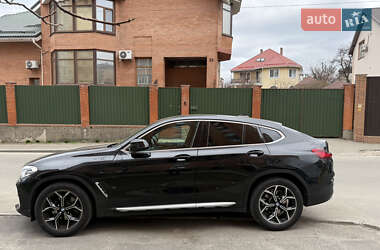 Позашляховик / Кросовер BMW X4 2021 в 
